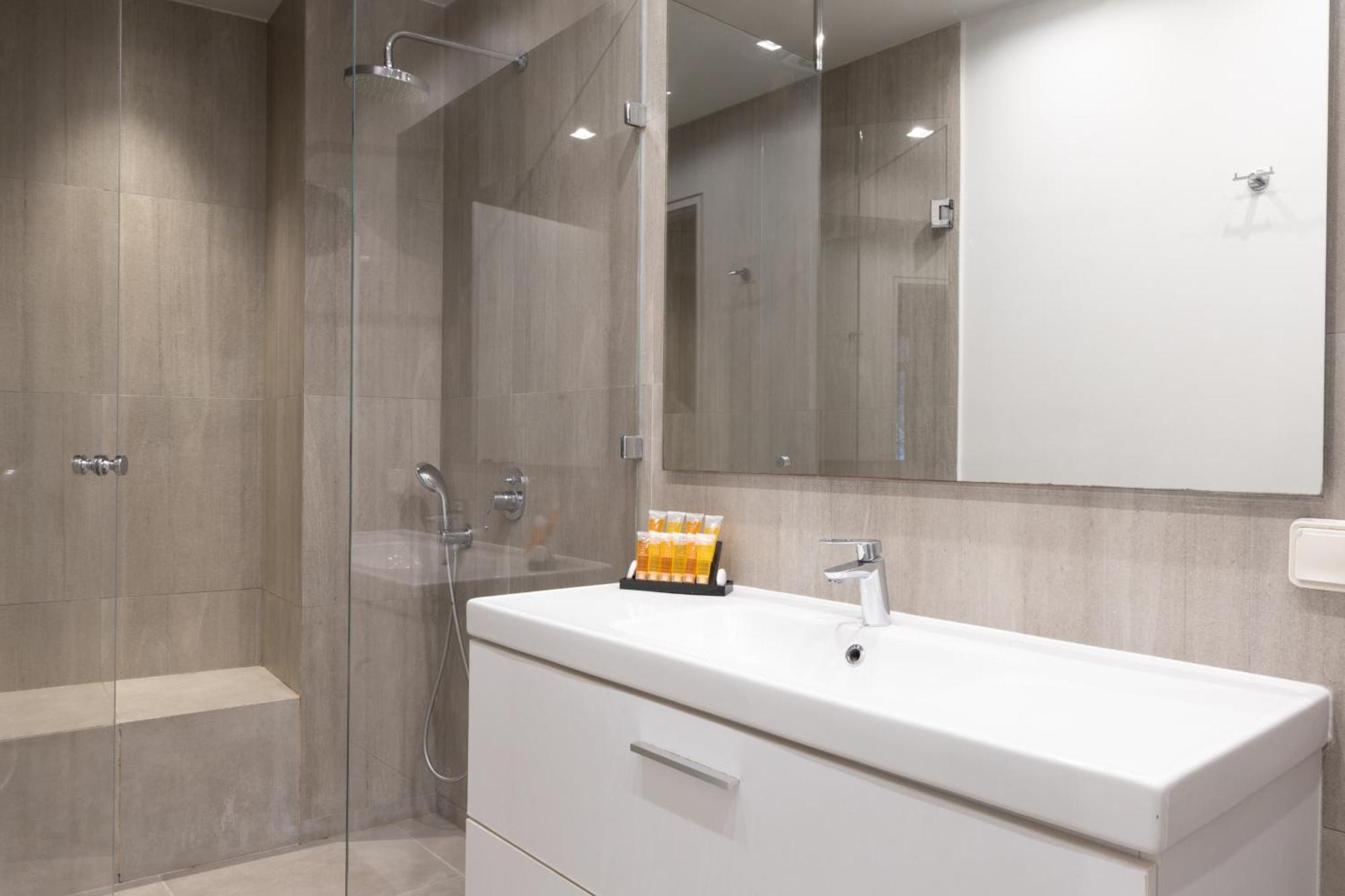 85 Sqm In The Heart Of Athens Shared Rooftop Deck Zewnętrze zdjęcie