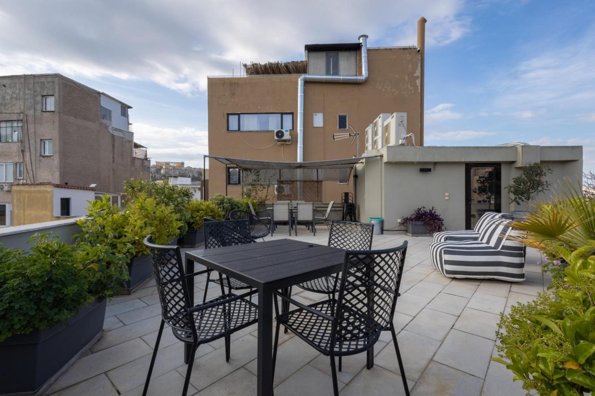 85 Sqm In The Heart Of Athens Shared Rooftop Deck Zewnętrze zdjęcie
